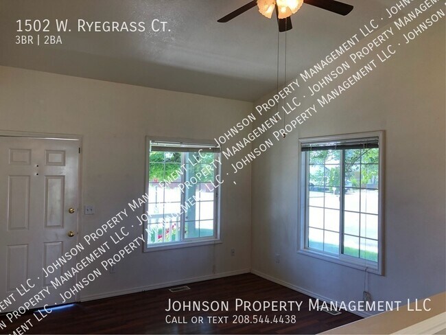 Building Photo - 1502 W Ryegrass Ct