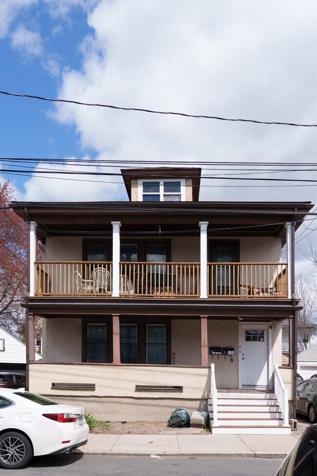 Building Photo - 8 Niles St