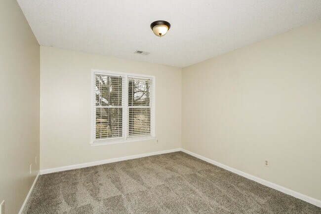 Building Photo - 760 Gable Ln