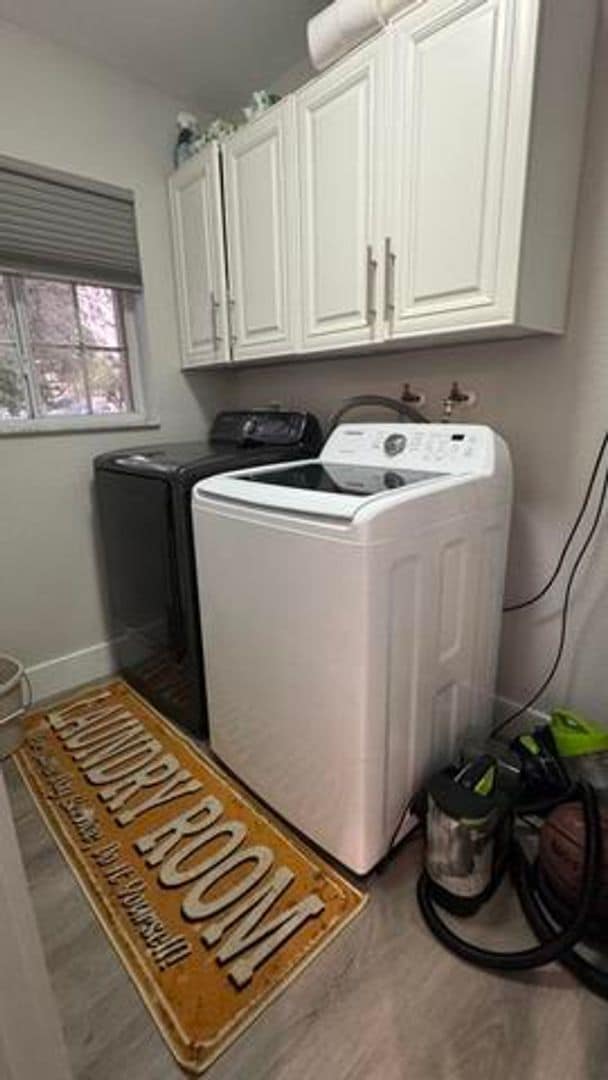 Building Photo - 672 NW 45th Ave