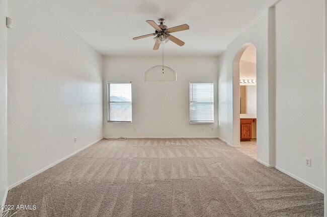 Building Photo - 2607 E Anderson Dr