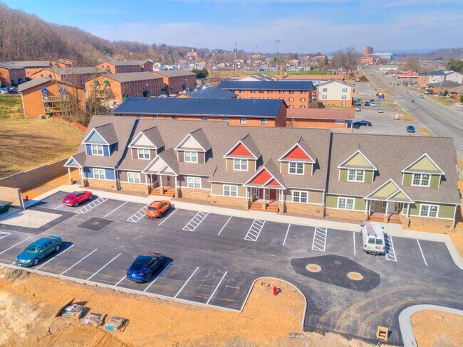 Building Photo - 91 E Main St