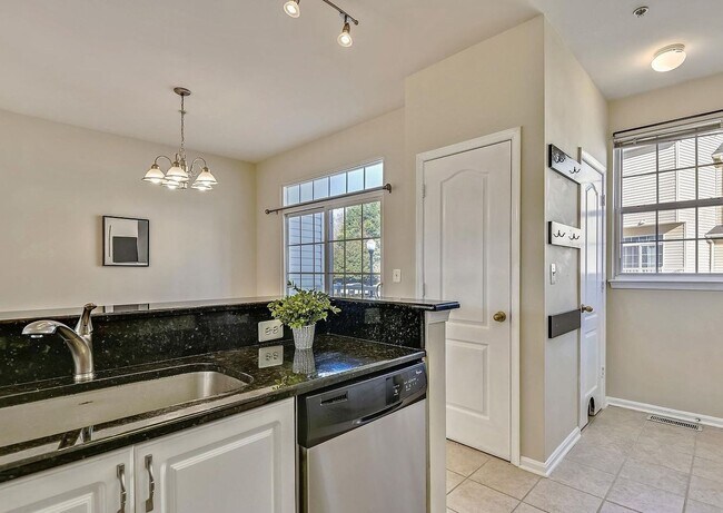 Building Photo - Resort-Style High View Townhome with 2-Car Garage, Private Office & Walkable Hunt Valley Location