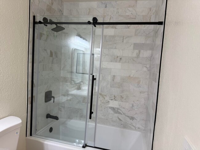 Building Photo - 52395 Avenida Carranza