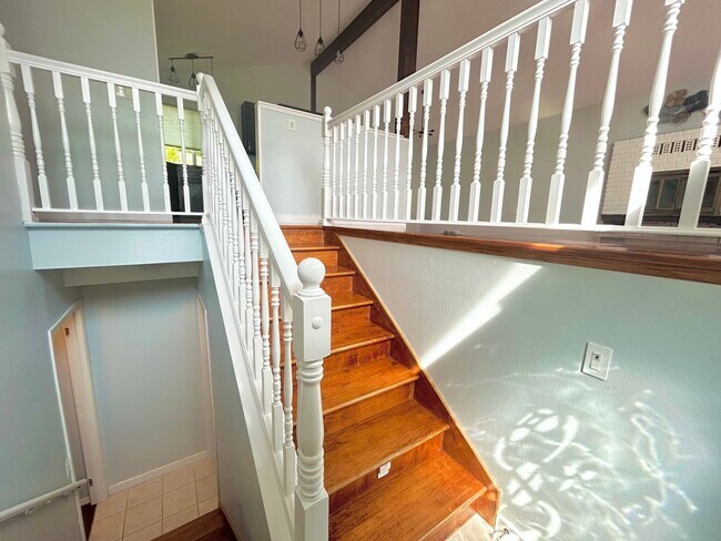 Building Photo - Spacious West Hill Gem – 4 Bed, 3 Bath with Stunning Layout and Modern Comforts