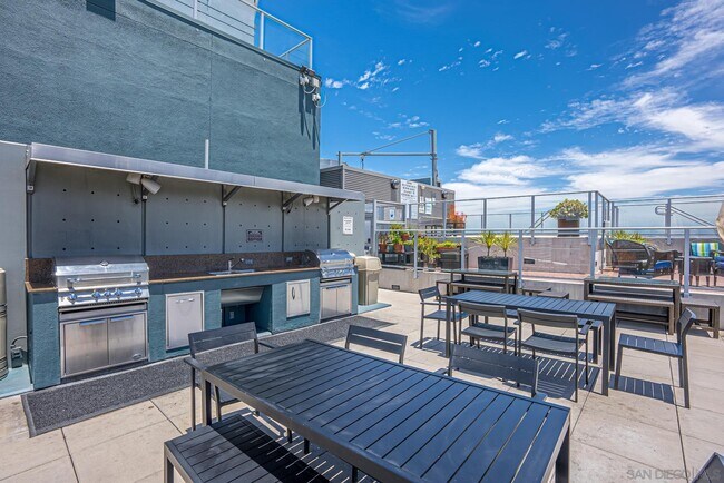 BBQ - 1080 Park Blvd