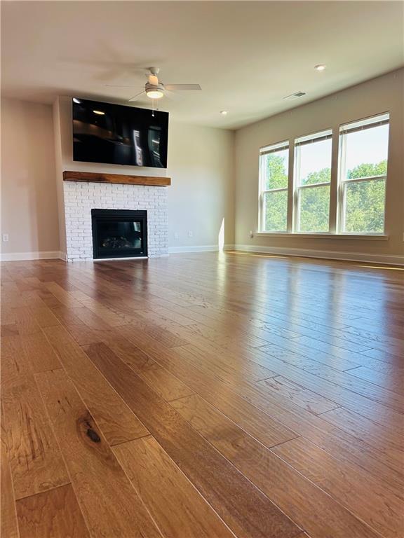 Building Photo - 4800 Sierra Creek Dr NE