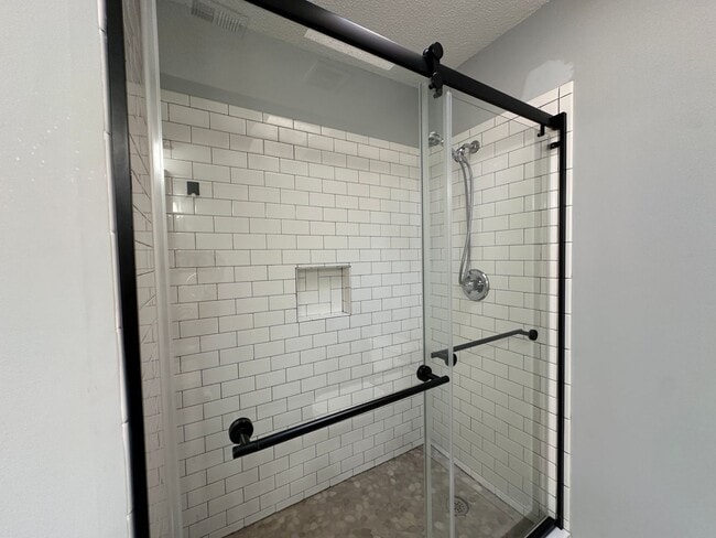 Building Photo - 1500 Kruse Dr