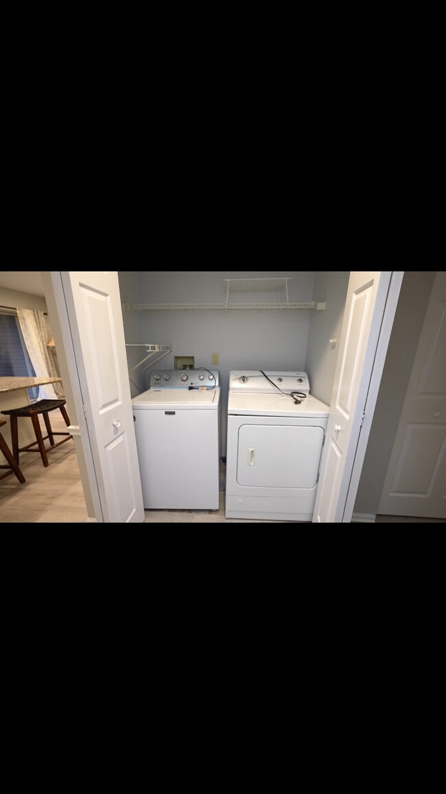 Building Photo - 110 Magnolia Ct