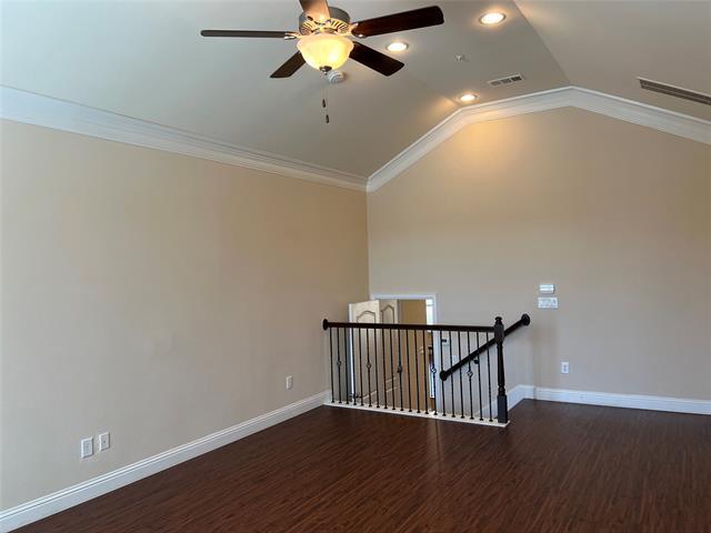 Building Photo - 587 Hampshire Dr