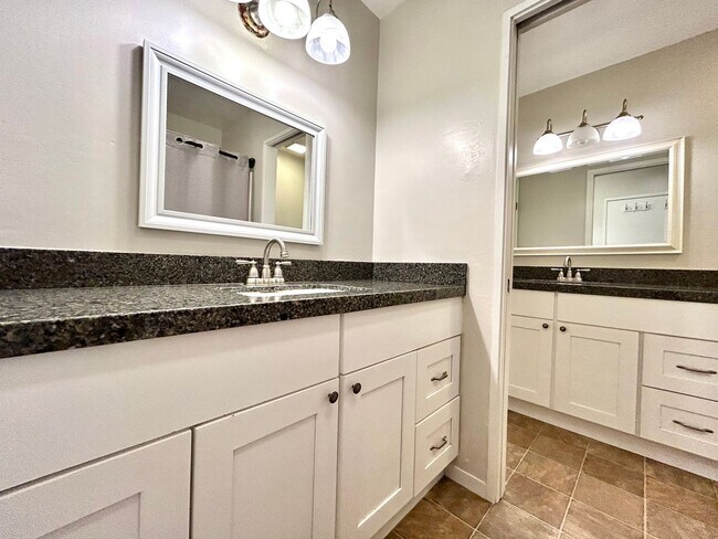 Building Photo - Completely Remodeled 3 Bedroom in La Mesa!! Water/Trash Included