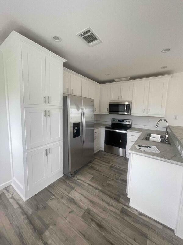 Building Photo - 14545 Congress St