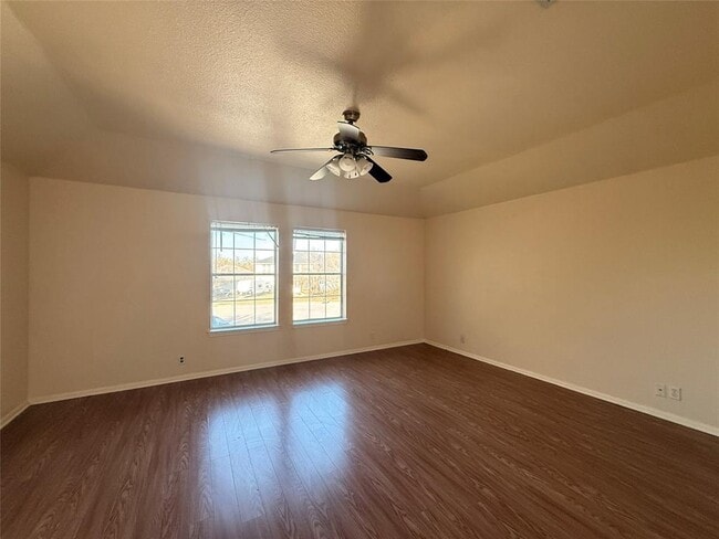 Building Photo - 1713 Primrose Ln