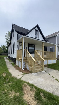 Building Photo - 7609 Eve Ave