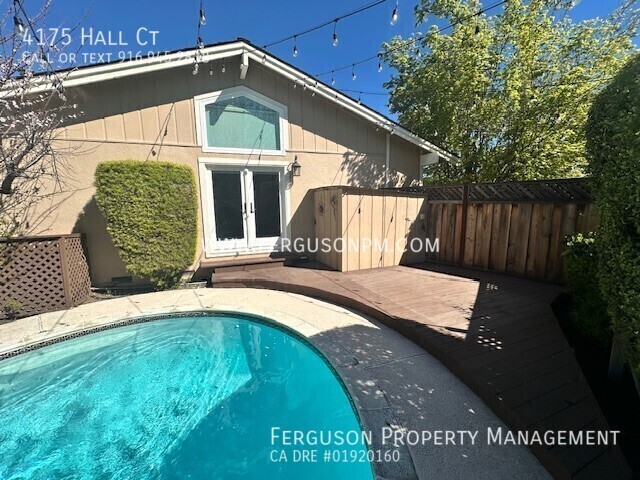 Building Photo - 4175 Hall Ct