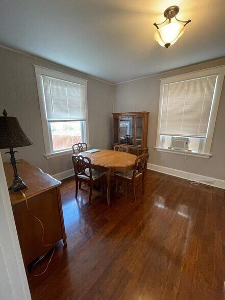 Building Photo - 2348 Highland Ave