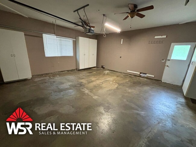 Building Photo - Home for rent in Canyon Crest!