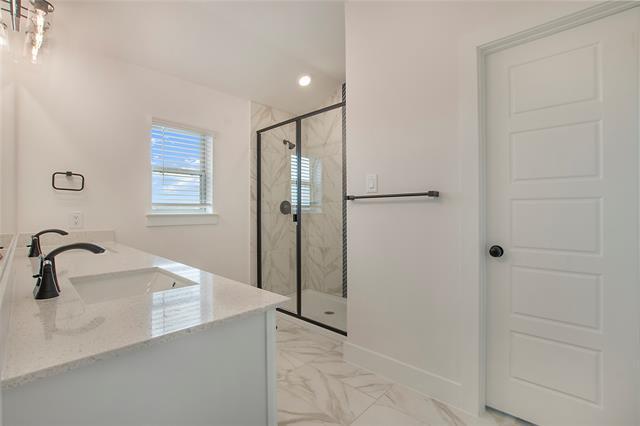 Building Photo - 1240 Eureka Spgs St