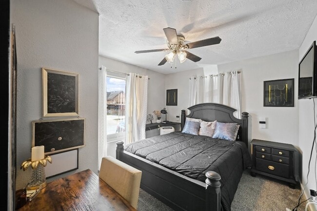 Building Photo - 3705 Bremond St