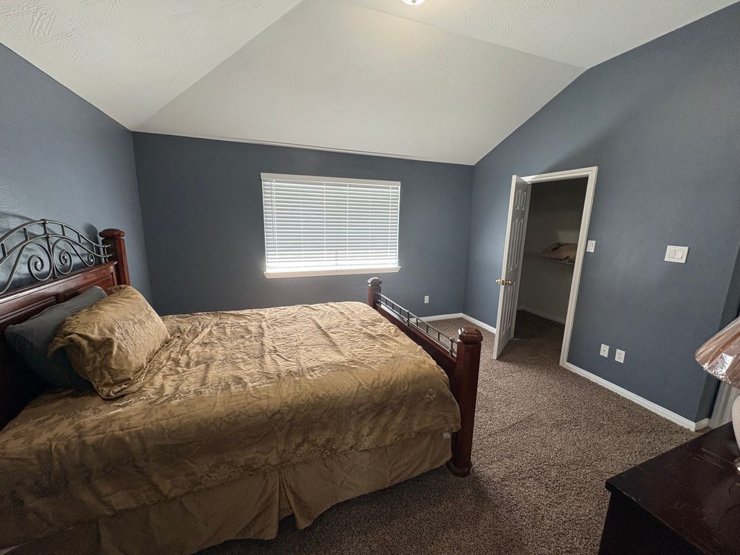 Building Photo - 2403 Orchard Run Way