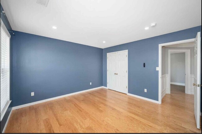 Building Photo - 8174 Colyn Ct