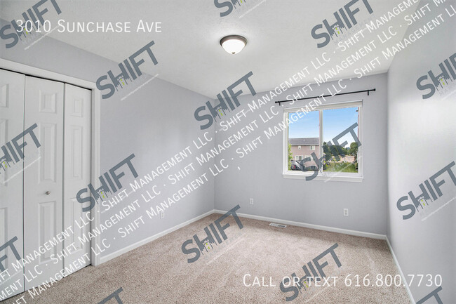 Building Photo - 3010 Sunchase Ave