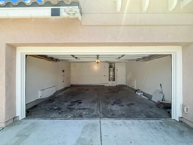 Building Photo - Beautiful 4B/3BA home in Vista for Rent!