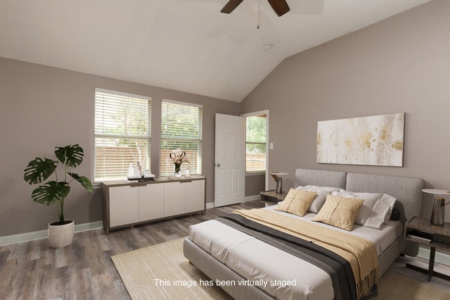 Building Photo - 2109 Hanakoa Falls Dr