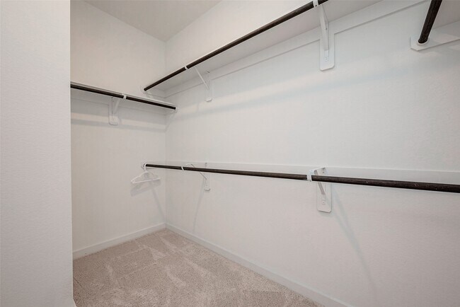 Building Photo - 430 W Cascade Heights Dr