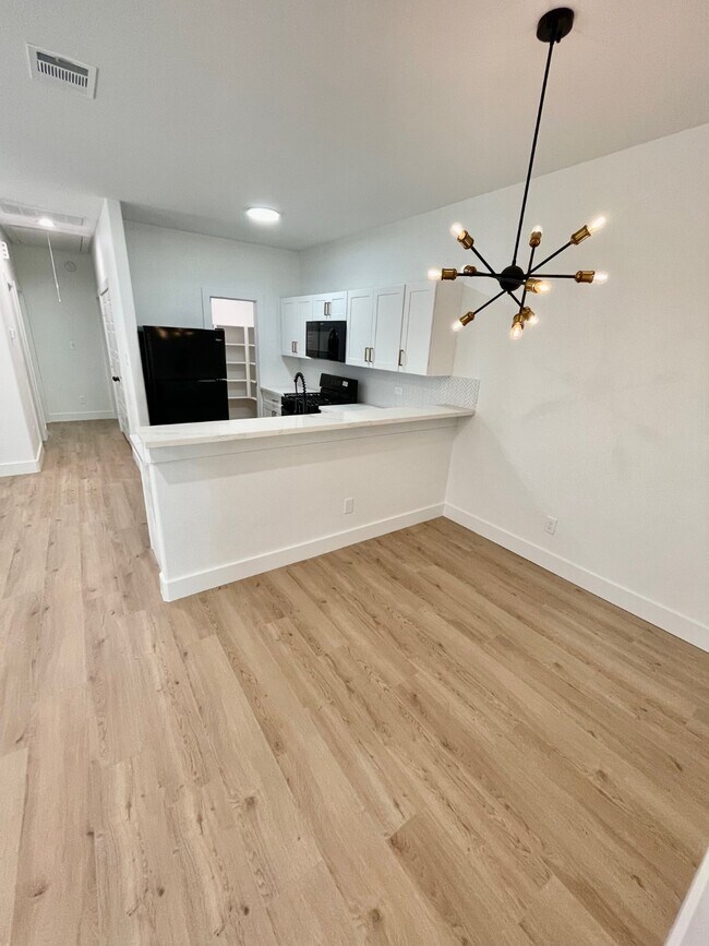 Building Photo - 7205 Tippett St