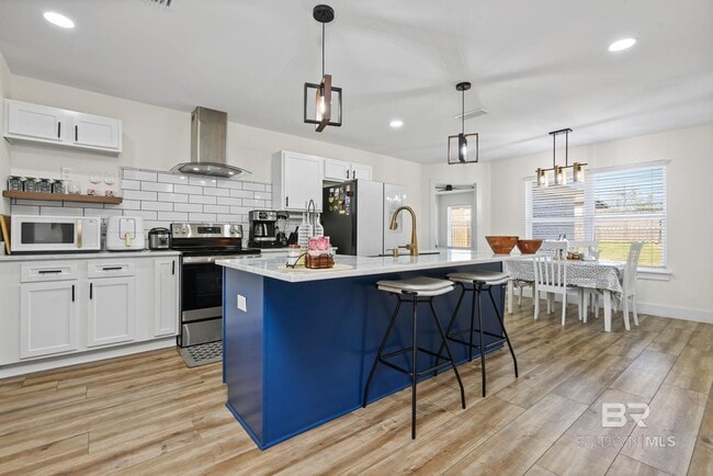 Building Photo - 350 Allison Ct