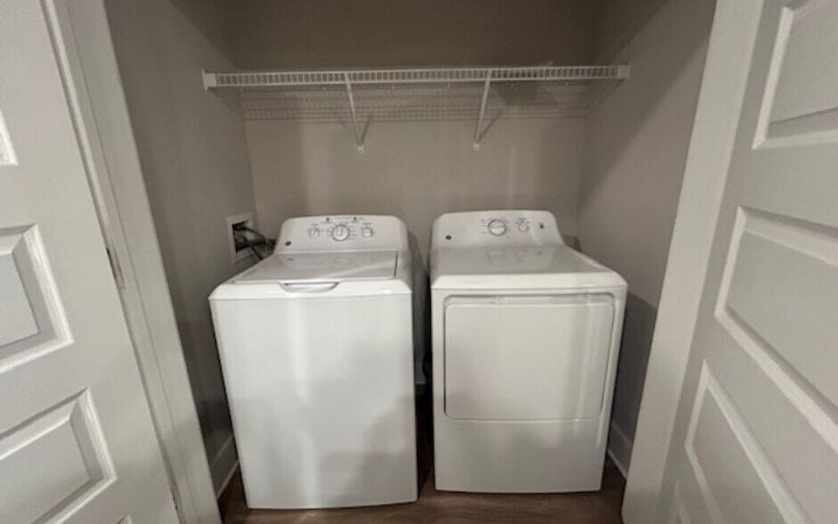 Building Photo - 1160 Johnson Ferry Rd NE