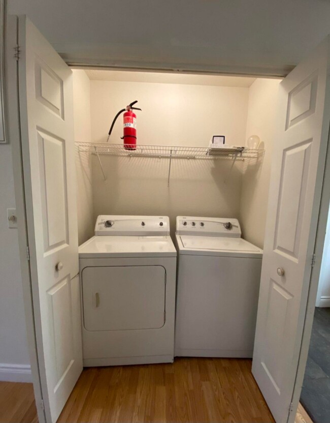 Washer/dryer included for your convenience - 1604 E Adams St