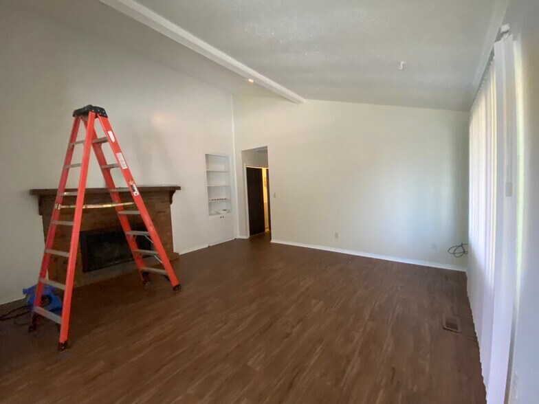 Building Photo - 1712 Todd Ct