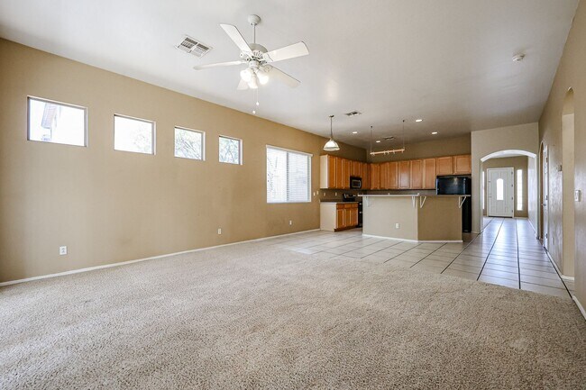 Building Photo - Charming 4BD, 2BA home in Chandler!