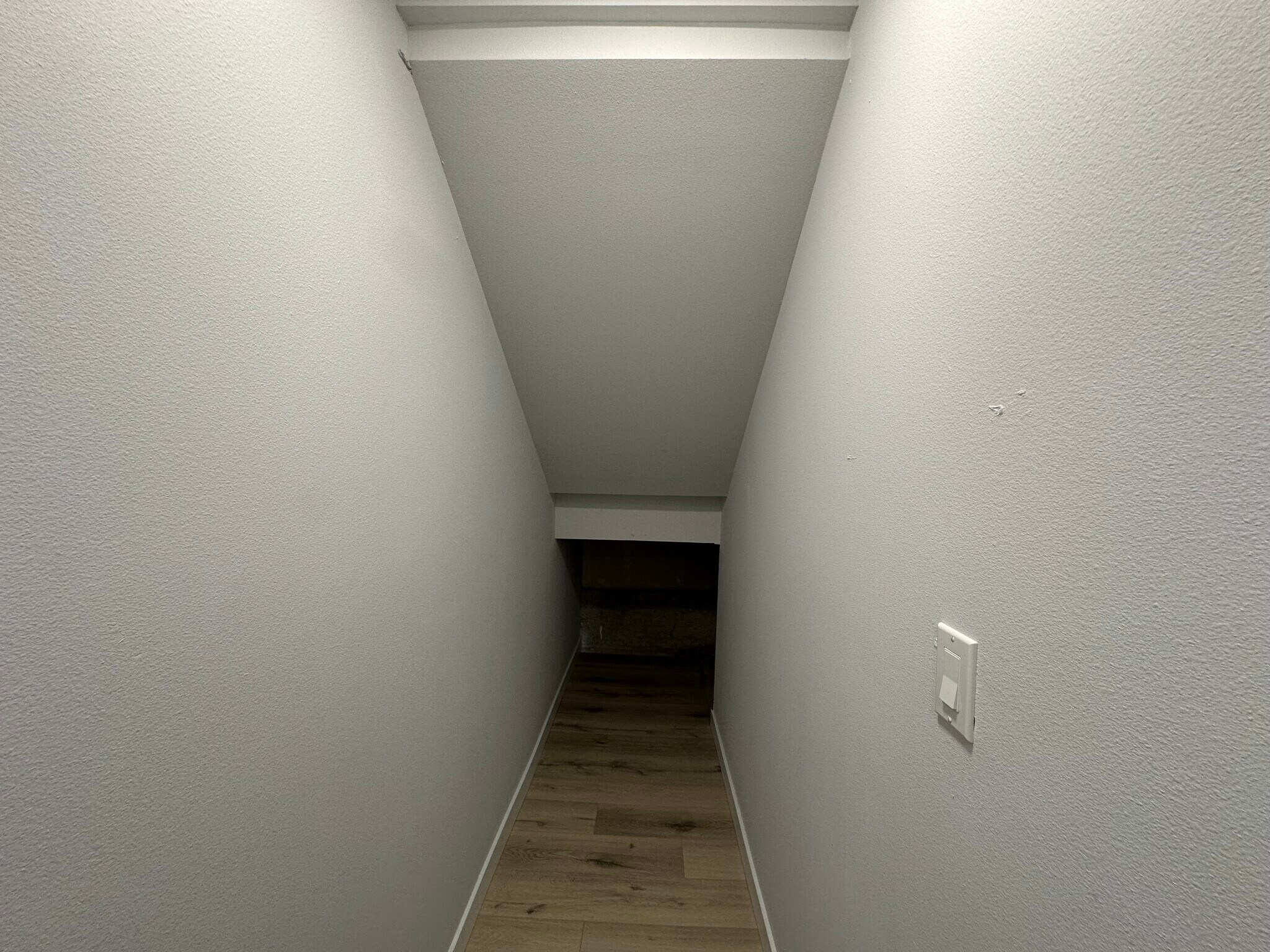 Building Photo - 20914 3rd Ave W