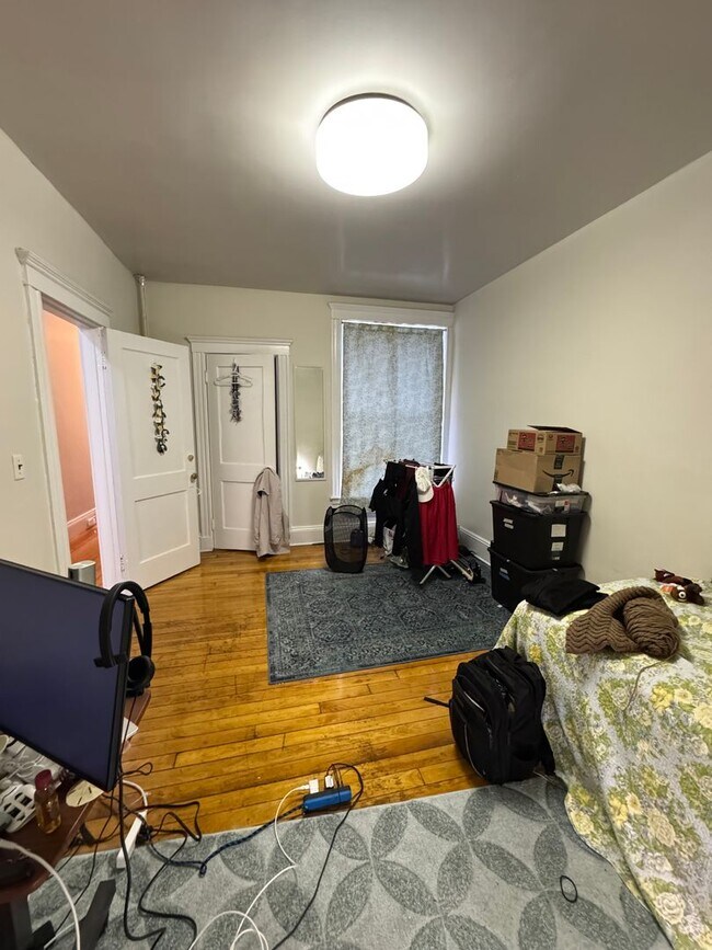 Building Photo - 3 Bed 9/1 BRIGHTON