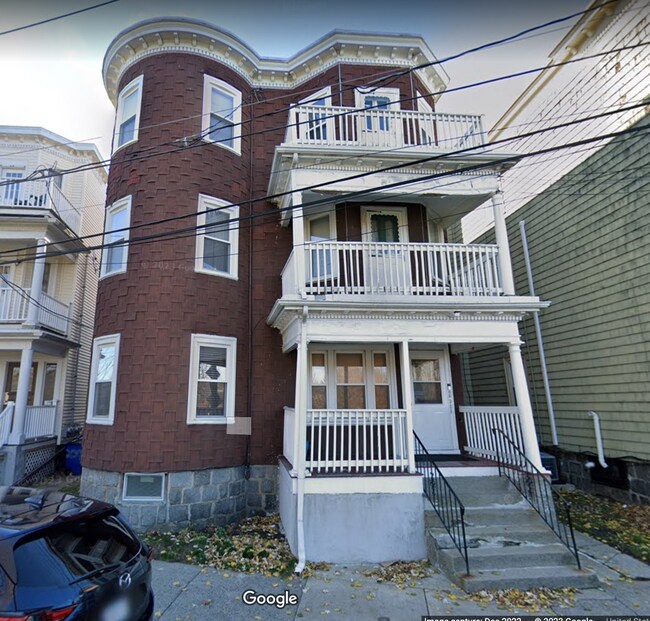 Primary Photo - 205 E Cottage St