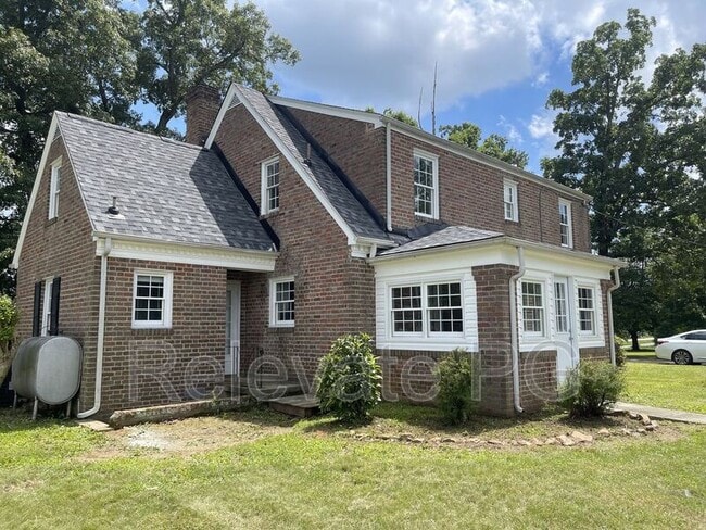 Building Photo - 10322 Cox Rd