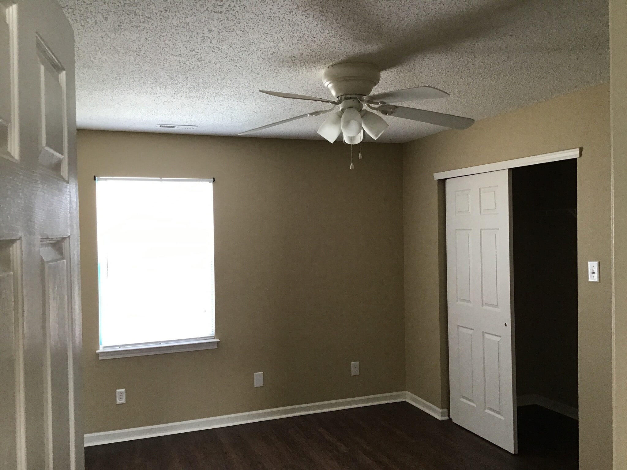 Building Photo - 2012 Fullwood Dr