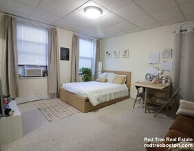 Building Photo - 238 Hemenway St