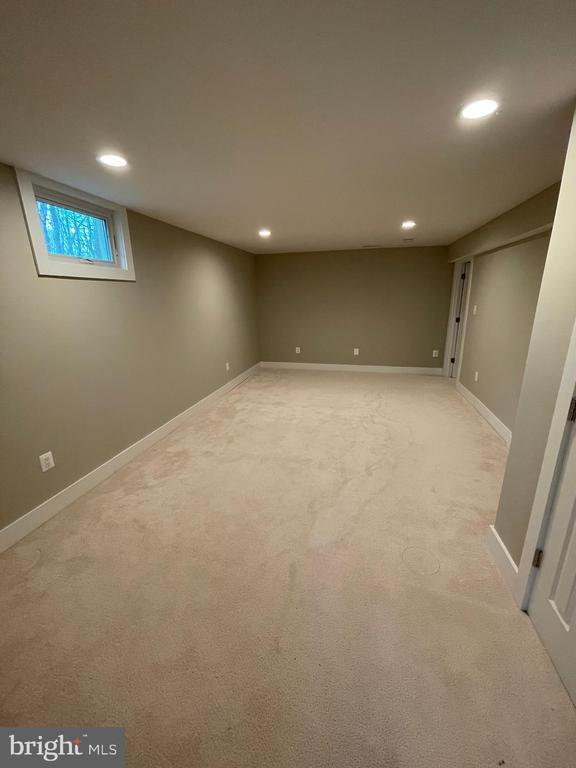 Building Photo - 3428 Reedy Dr