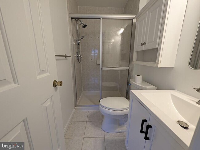 Building Photo - 8241 Clifton Farm Ct