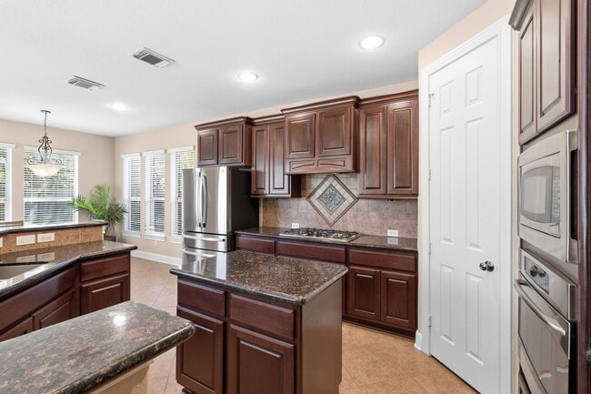 Building Photo - 28007 Gadwall Dr