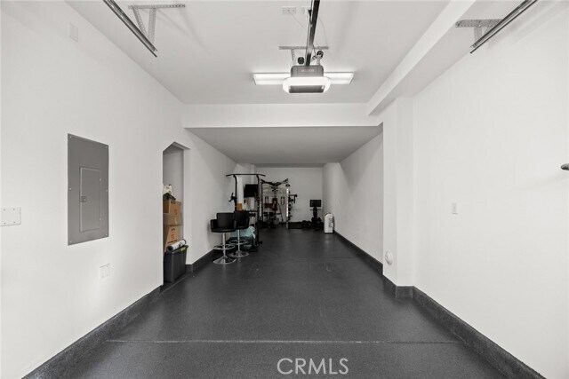 Building Photo - 11026 Momentum Dr