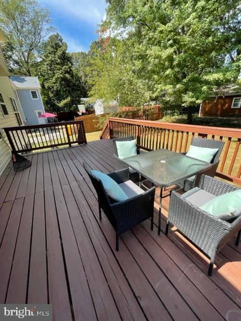 Building Photo - 838 Chestnut Tree Dr