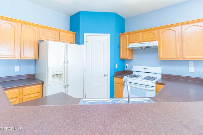 Building Photo - 5917 Cielo Del Rey Pl