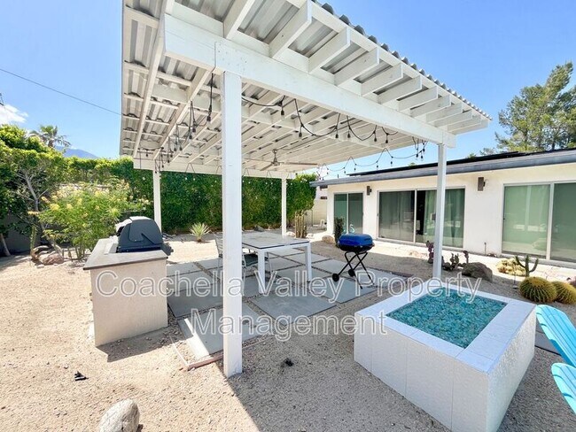 Building Photo - 2719 E Ventura Rd