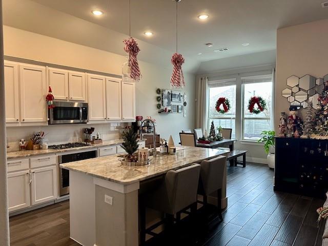 Building Photo - 1916 Quail Ln