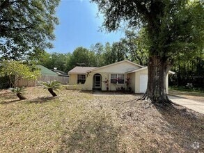 Building Photo - 16131 Manorwood Cir